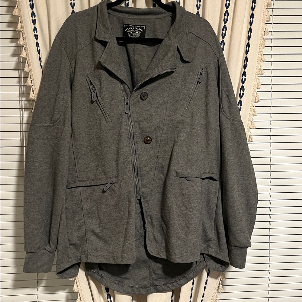 Retro Distrikt Gray Sweatshirt